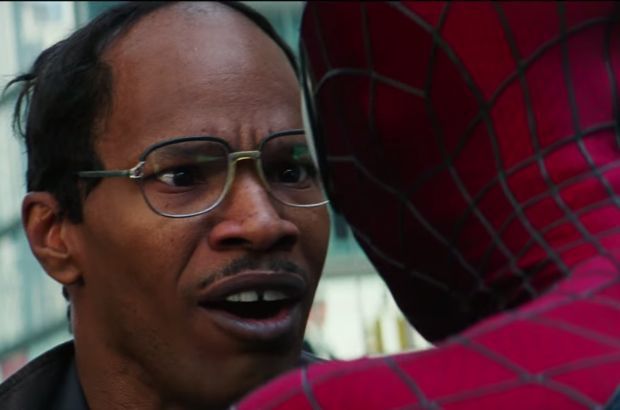 Spider-Man gemmer Jamie Foxx i det nye 'The Amazing Spider-Man 2' klip