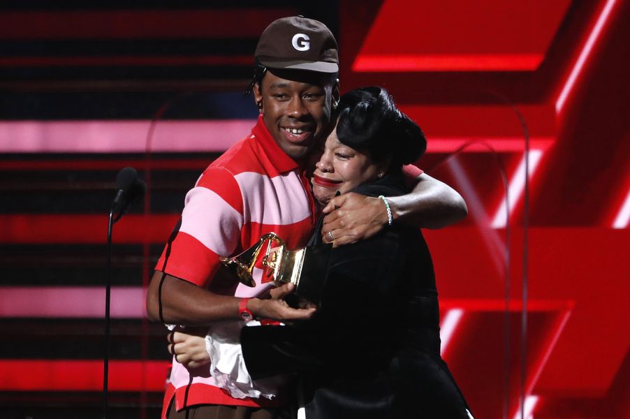 Jaden Smith grita 'Boyfriend' Tyler, el creador después de su primer premio Grammy