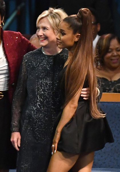 Ariana Grande se apresenta no funeral de Aretha Franklin, o pastor se desculpa por pensar que ela era um ‘novo item no menu do Taco Bell’