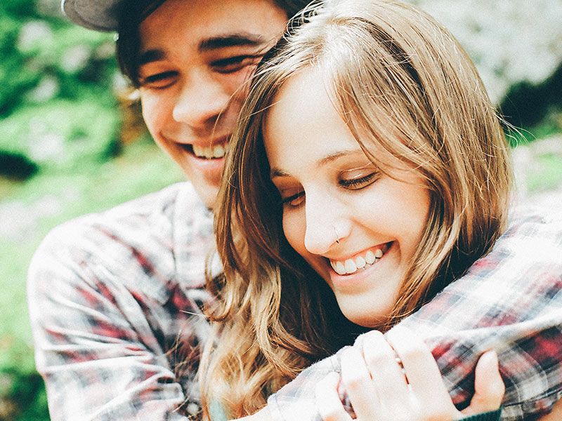 5 jauki veidi, kā tikt galā ar lipīgu draudzeni