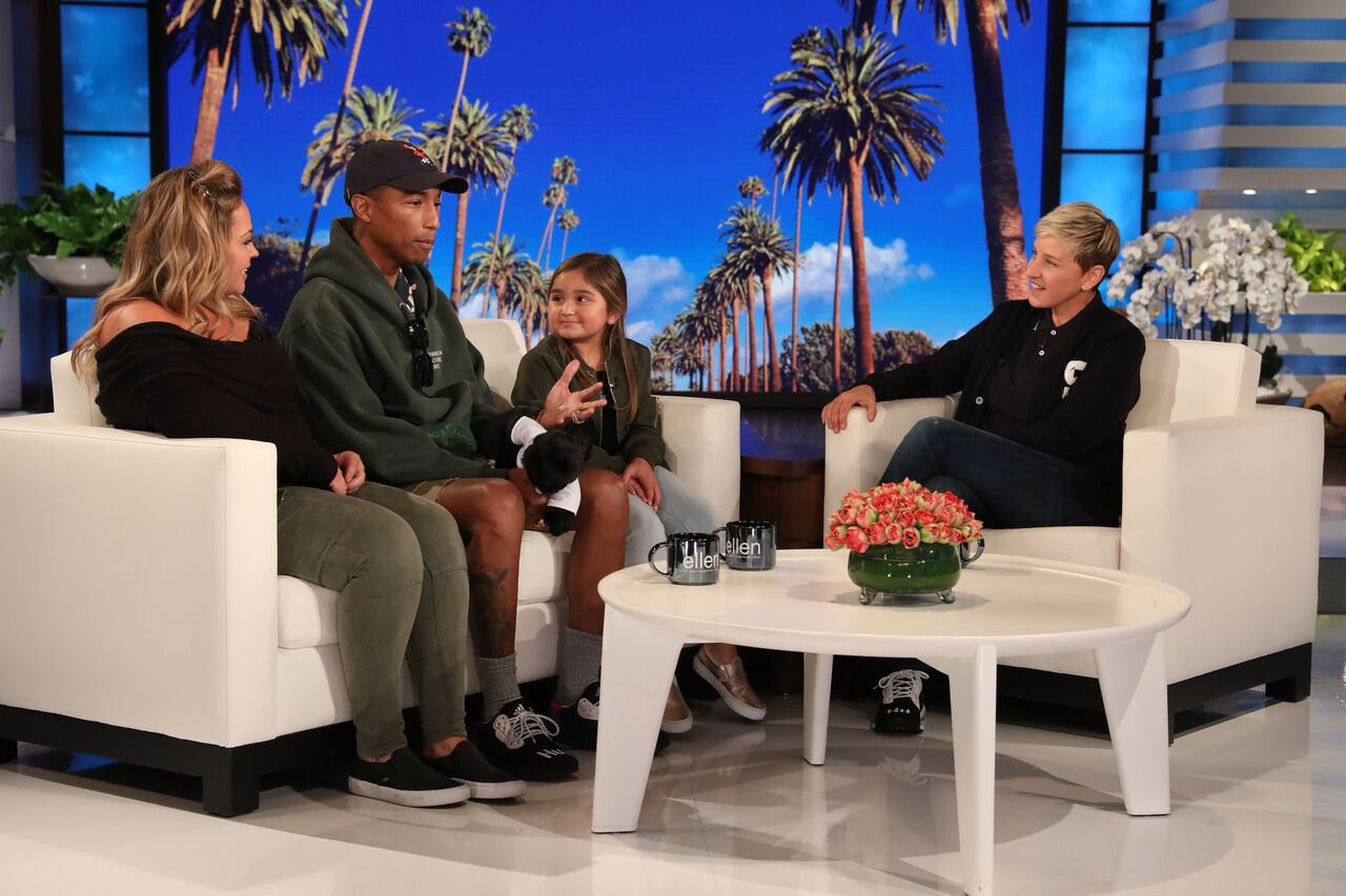 Pharrell Williams surpreende o jovem sobrevivente de câncer que o teve em lágrimas durante a reunião emocional de 'Ellen'