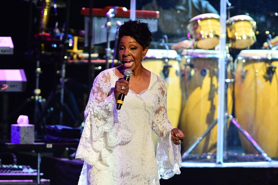 Hiệp sĩ Gladys tôn vinh người bạn quá cố Marvin Gaye với bản cover ca khúc ‘What’s going On’ tại Grammys Special