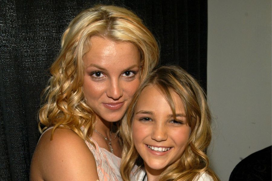 Britney Spears si praje malú sestru Jamie Lynn s oneskorením k narodeninám v srdečnom príspevku s Justinom Timberlakom