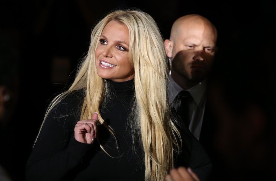 Advokátska kancelária Jamie Spears vystrelila späť na Britneyho matku Lynne po tom, čo „vehementne“ namieta proti svojim poplatkom