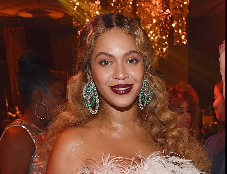 Beyonce teilt seltenen Blick auf Zwillinge Sir und Rumi Carter zum Abschied von 2020 Video