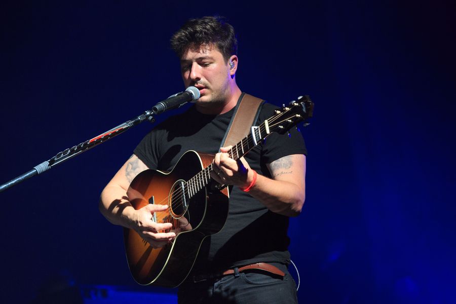 Mumford & Sons Cover Nine Inch Nails ‘‘ Hurt ‘In Cleveland