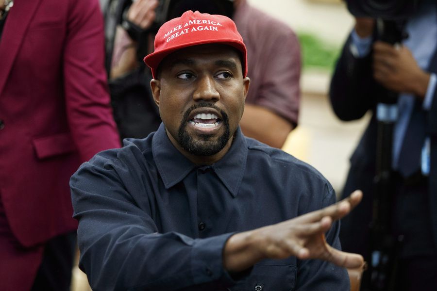Forbes lister endelig Kanye West som milliardær, efter at han har indrømmet, at han ikke er 'en nummer fyr'