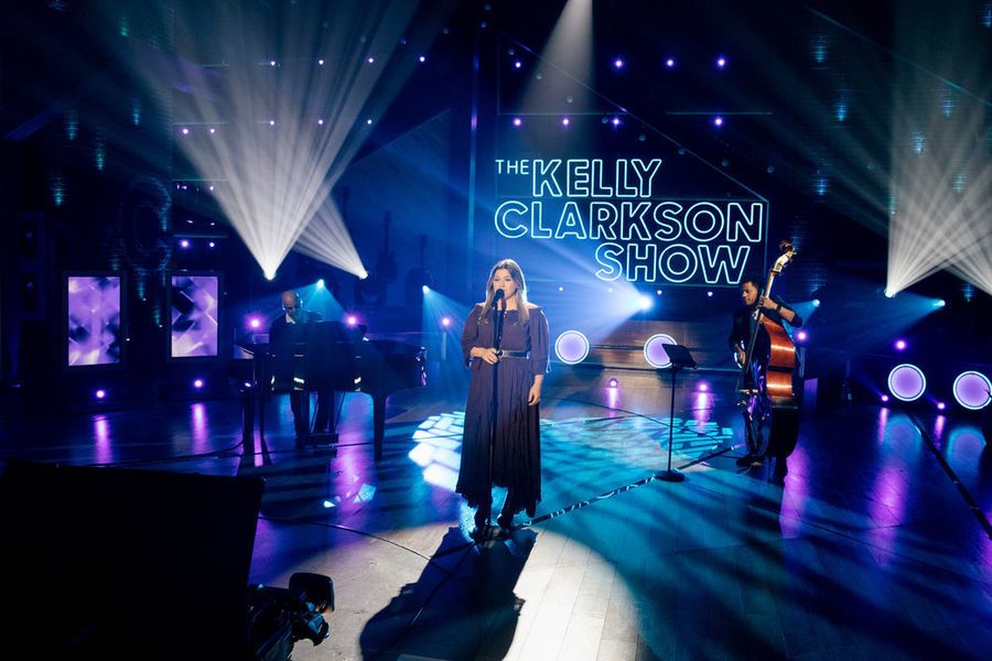 Kelly Clarkson se pone 'azul' con la portada de LeAnn Rimes