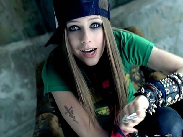 Avril Lavigne reagoi lopulta niihin salaliittoteorioihin