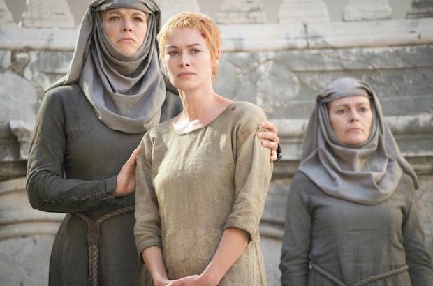 Lena Headey se vrača na kritike zaradi uporabe dvojnika telesa za golo sceno 'Game of Thrones'