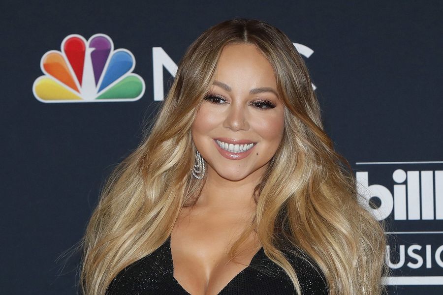 Mariah Carey je po rezultatih volitev delila virusni video posnetkov Bidenovih navijačev, ki plešejo na 'All I Want For Christmas Is You'
