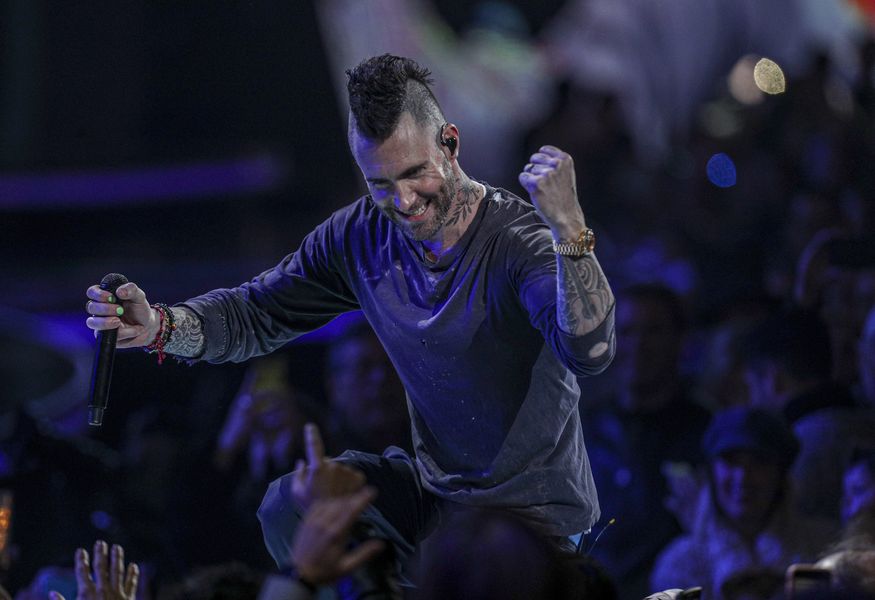 Adam Levine potvrdzuje nový album Maroon 5 ‘Is Finished’; Rozpráva Megan Thee Stallion Collab