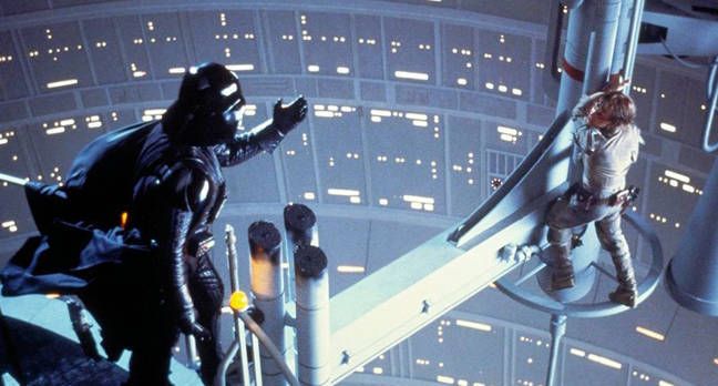 Mark Hamill Diz que Foi 'Agonia' Manter Darth Vader / Luke Skywalker Twist em 'O Império Contra-Ataca' Um Segredo Por Um Ano