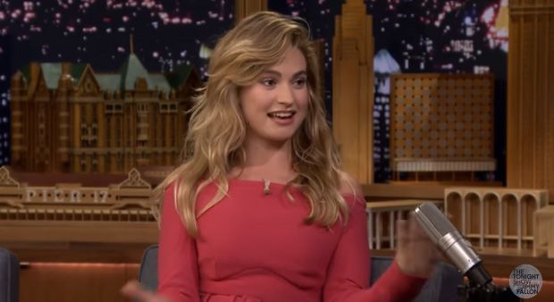 Lily James zong dronken met ABBA in ‘Mamma Mia! Here We Go Again ’Afterparty