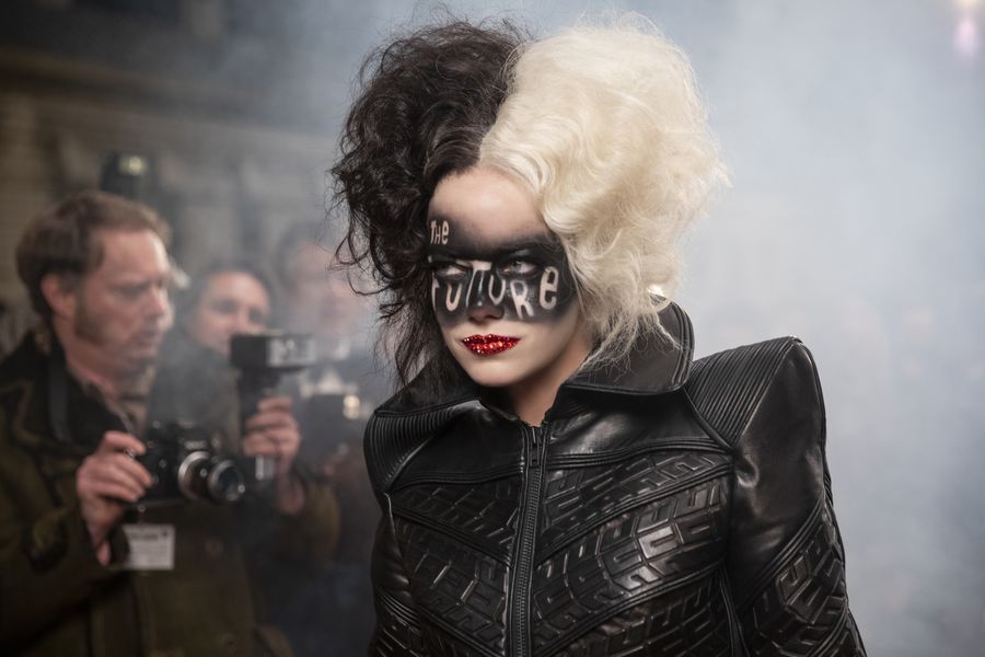 Emma Stone reagoi niihin, jotka vertaavat ”Cruellaa” ”Jokeriin”: ”Se on hyvin erilainen”
