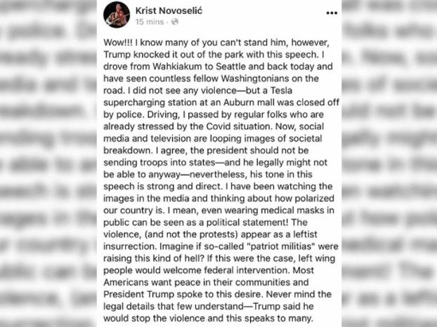 Basista Nirvany Krist Novoselic objasňuje vyhlásenie, že Trump to „vyrazil z parku“ rečou „Zákon a poriadok“