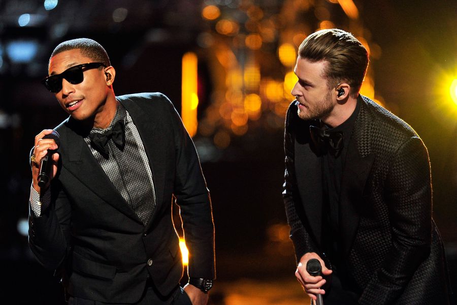 Pharrellas sako, kad dauguma dainų apie Justino Timberlake'o „Išteisintą“ buvo skirtos Michaelui Jacksonui