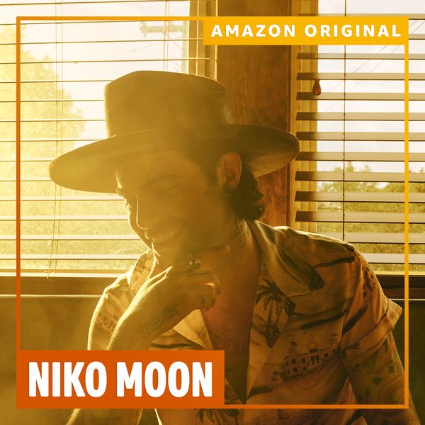 Niko Moon lança capa original para a Amazon de 'It’s A Great Day To Be Alive' de Travis Tritt