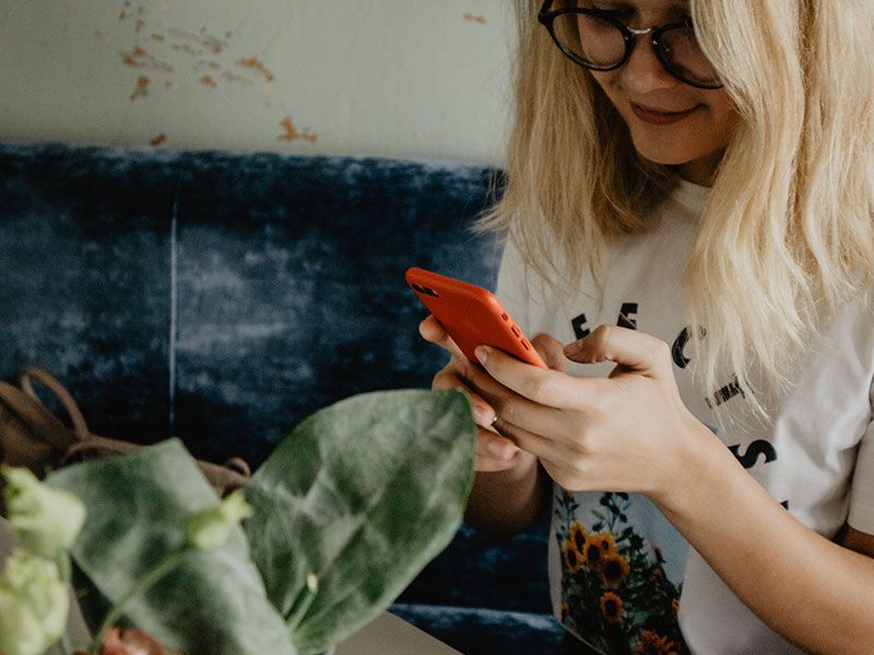 25 primers missatges de Solid Tinder per iniciar una conversa
