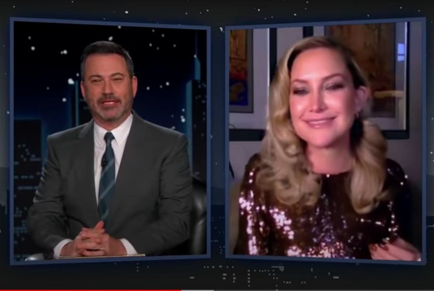 Kate Hudson aborda la controversia sobre la 'música' dirigida por Sia en una entrevista con 'Kimmel'