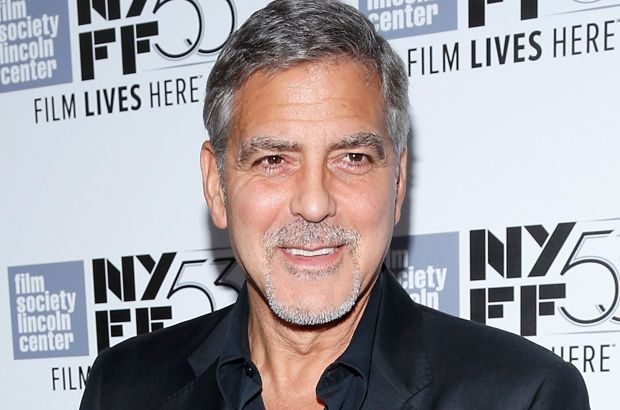Pozrieť: George Clooney Stars Po boku Dannyho DeVita v severoamerických televíznych reklamách spoločnosti Nespresso