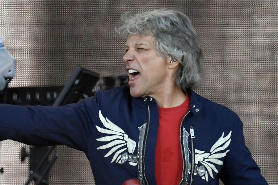 Jon Bon Jovi revela que gairebé va desballestar 'Livin' en una oració 'per ser massa' diferent '