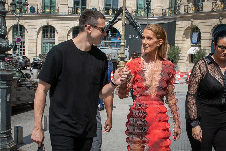 Celine Dion reaguje na fámy, že jej „chlapčenská hračka“ Pepe Muñoz sa „snaží prevziať“ jej život