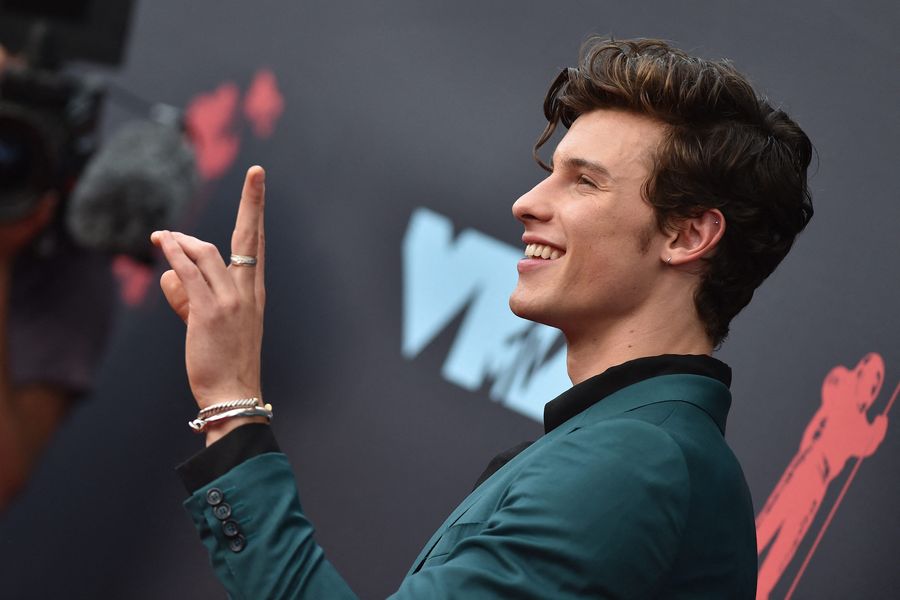 Shawn Mendes Hits High Notes With Cover Of Justin Bieber's 'Peaches'