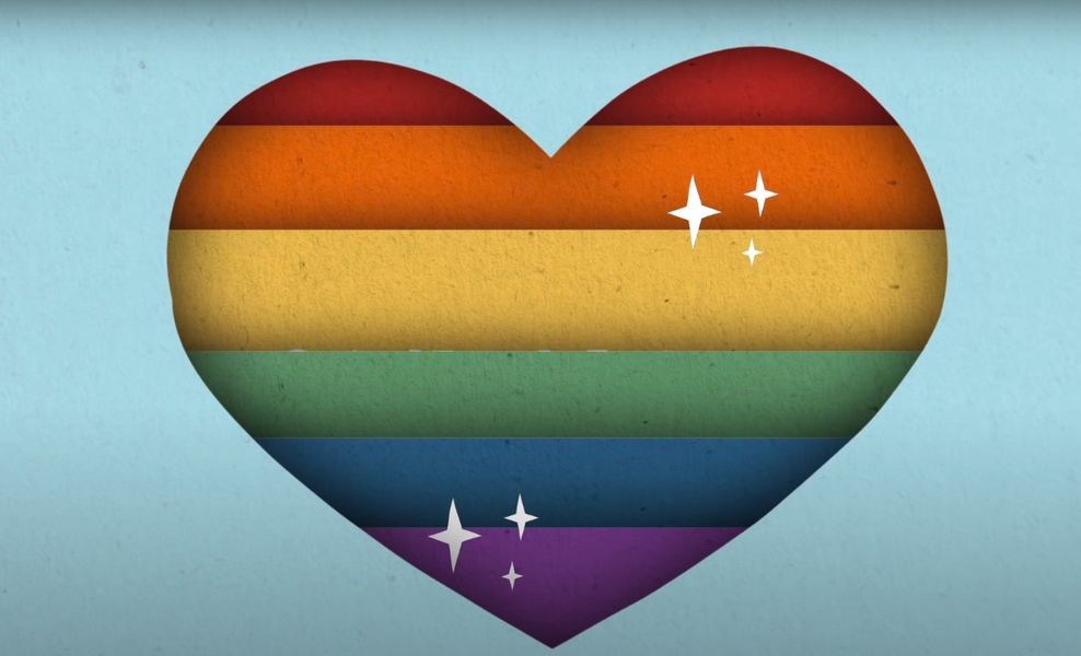 Cyndi Lauper predstavuje „LGBTQ +“ tematické video na „čas od času“