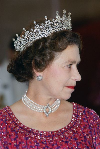 Kate Middleton ukazuje podporu kráľovnej na pohrebe princa Philipa so sentimentálnym náhrdelníkom