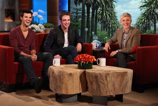 Taylor Lautner a Robert Pattinson vo filme Ellen