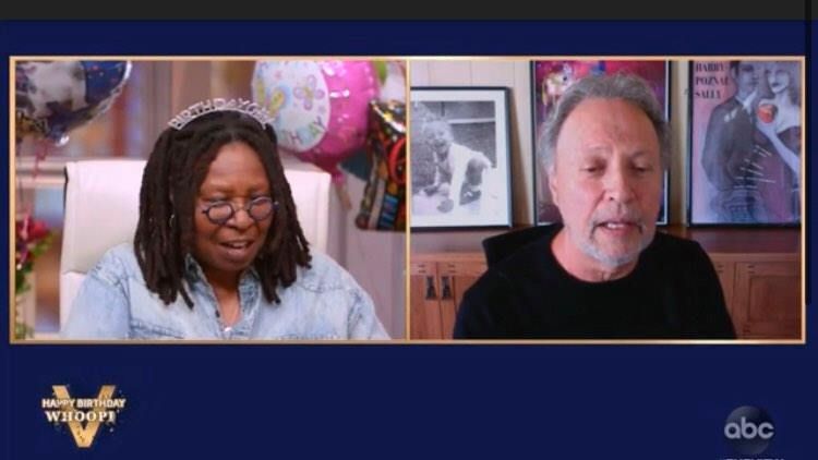 Billy Crystal Surprise Whoopi Goldberg so sentimentálnym Robinom Williamsom Pic On The View