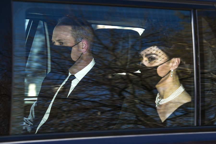Photo de Beretta / Sims / Shutterstock Le prince William et la duchesse Catherine de Cambridge quittent le palais de Kensington pour le château de WindsorLes funérailles du prince Philip, duc d
