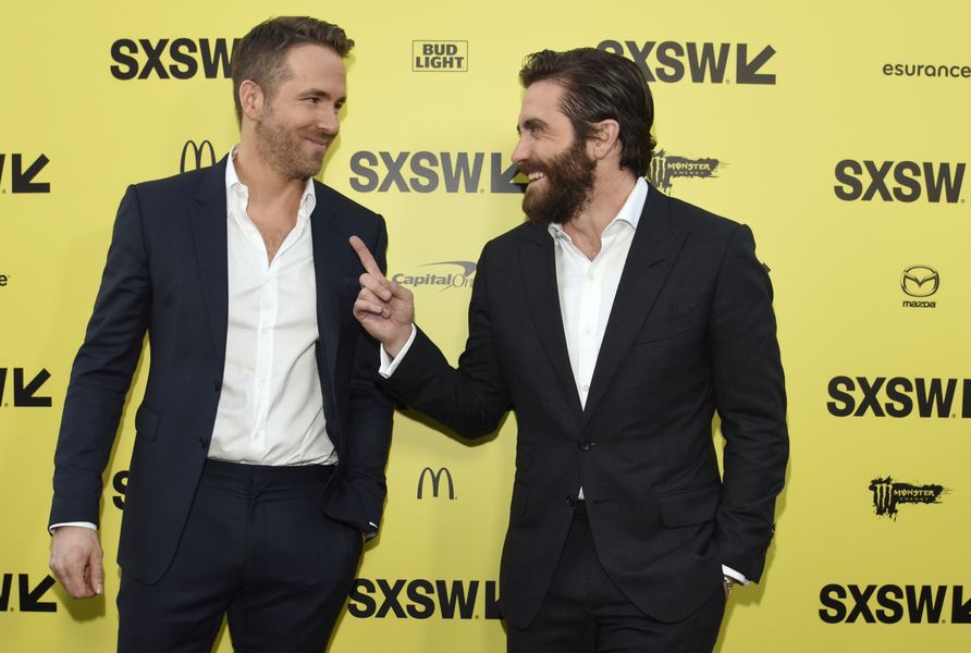 Jake Gyllenhaal og Ryan Reynolds besvarer Internets spørgsmål i sjovt interview