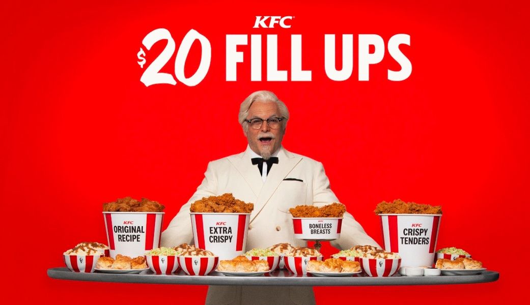 Jason Alexander é a estrela mais recente para interpretar o coronel do KFC