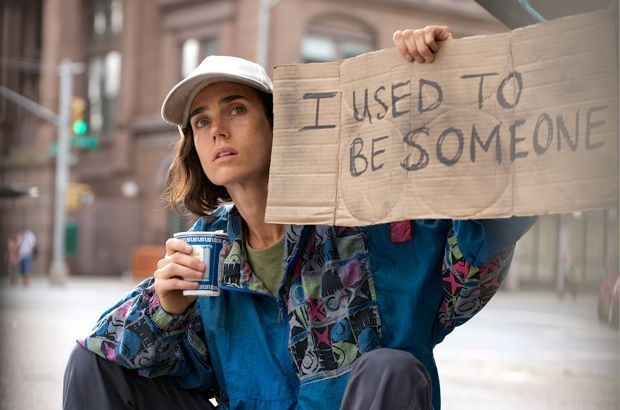 Prvý pohľad na Jennifer Connelly ako bezdomovkyňu v útulku Paula Bettanyho