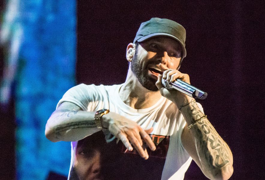 Eminem diskuterer, hvordan Tupac-Biggie Feud ændrede rap: 'Personal, Below-The-Belt Jabs'