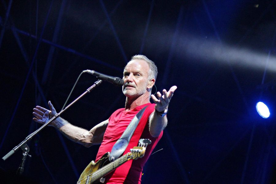 Sting And All Saints har en 'besked i en flaske' og det er musik
