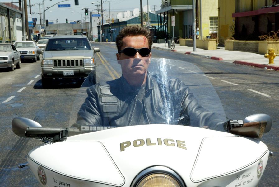Arnold Schwarzeneggers Carl's Voicemail vises, hvis du ringer til telefonnummeret i 'Terminator: Dark Fate'