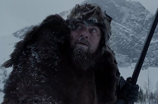 Leonardo DiCaprio NIE JE znásilnený medveďom v pripravovanom filme „Revenant“