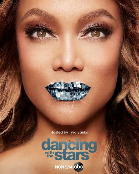 Tom Bergeron sa baví na novom plagáte ‘Dancing With The Stars‘ od Tyra Banks