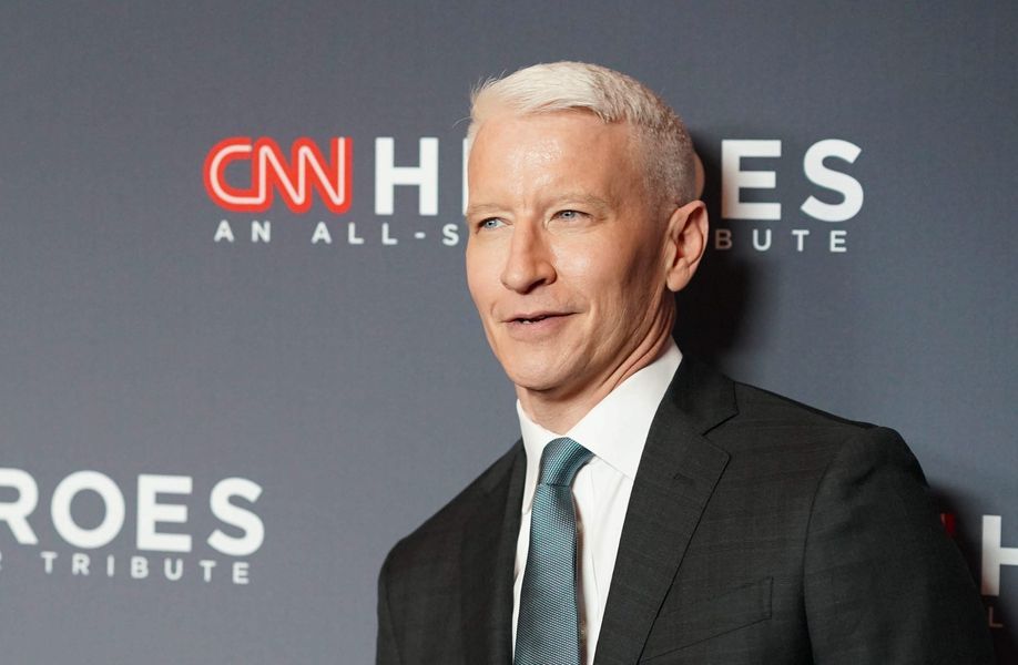 Anderson Cooper siger, at Andy Cohens søn mikrobølgede sin baby drengs bamse
