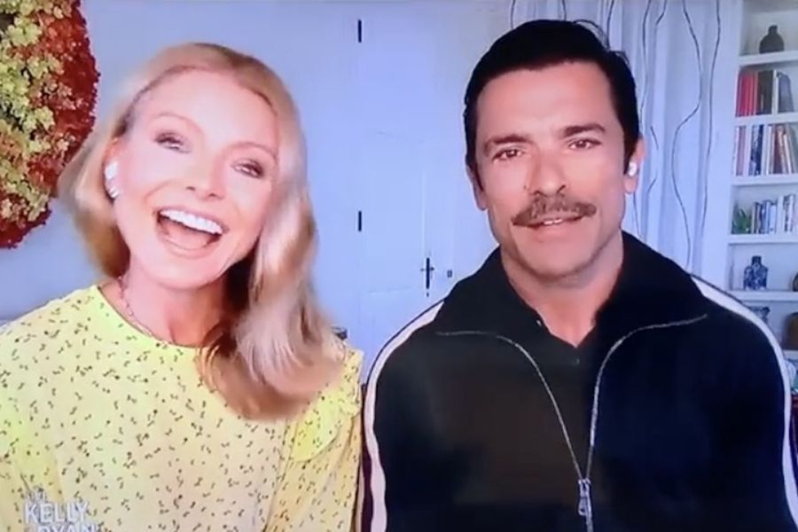 Mark Consuelos og hans overskæg træder ind for at være vært 'Live' sammen med sin kone Kelly Ripa