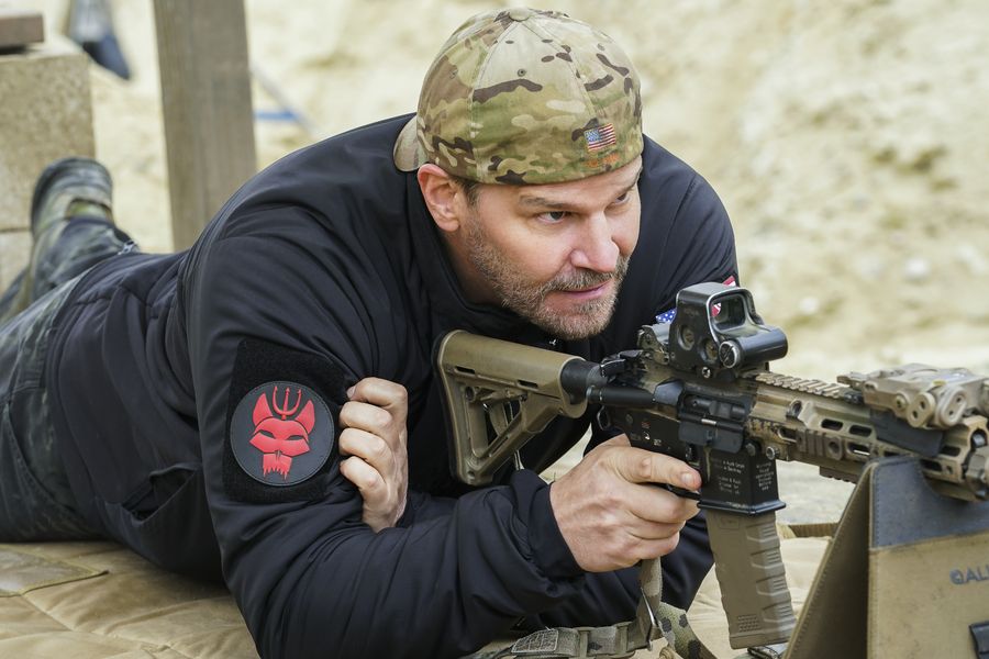 David Boreanaz opfordrer CBS til at forny 'SEAL Team' til sæson 5