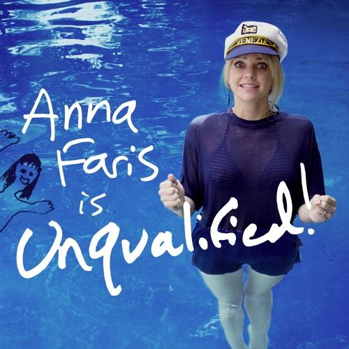 Anna Faris a Kat Von D Bond počas podvádzania Exes v najnovšom „nekvalifikovanom“ podcaste