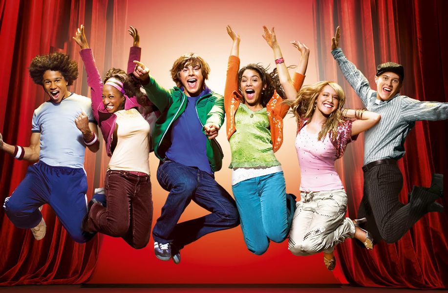 Príves vyrobený fanúšikmi pre fanúšikov „High School Musical 4“ poslal fanúšikov do šialenstva - kým nezistili, že je to falošné