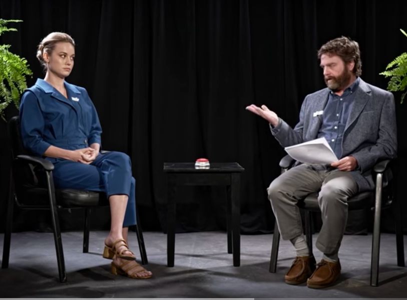 Brie Larson si sadá so Zachom Galifianakisom za rozhovor Veselo trápny rozhovor „Medzi dvoma kapradinami“